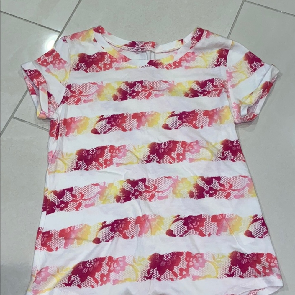 Multicolored flower Tee